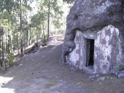 Cueva del Zapatero an der wir vorbeikommen